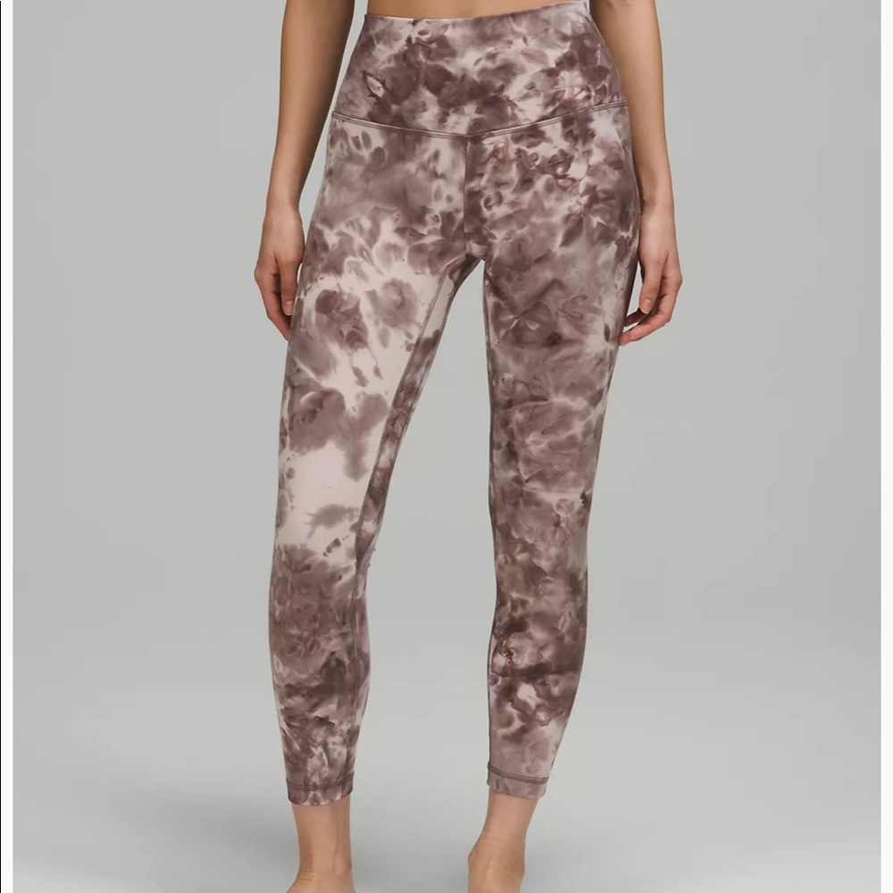 Lululemon Align 25”